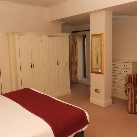 Watersedge Otel Cobh