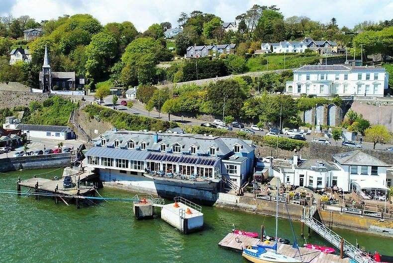 WATERSEDGE HOTEL COBH